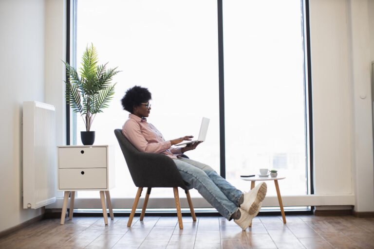 Weekend Hustles That Pay (Online Edition)