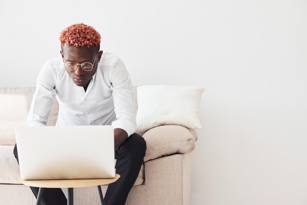 Why Your Online Hustle Needs a Blog in 2025