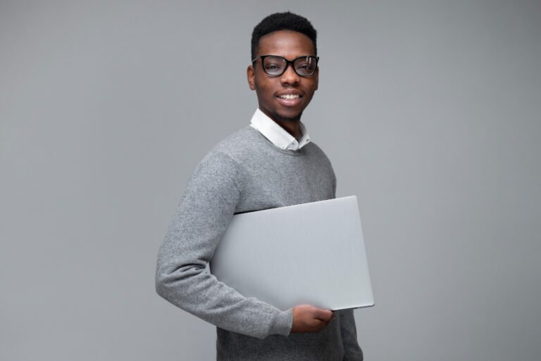 Why Digital Skills Are Important for Career Growth in 2025